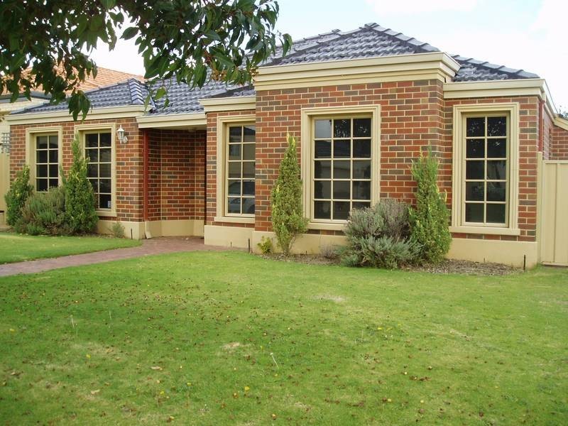 2 Zeeb Court, Mirrabooka WA 6061