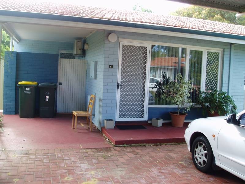 1/41 Golders Way, Girrawheen WA 6064