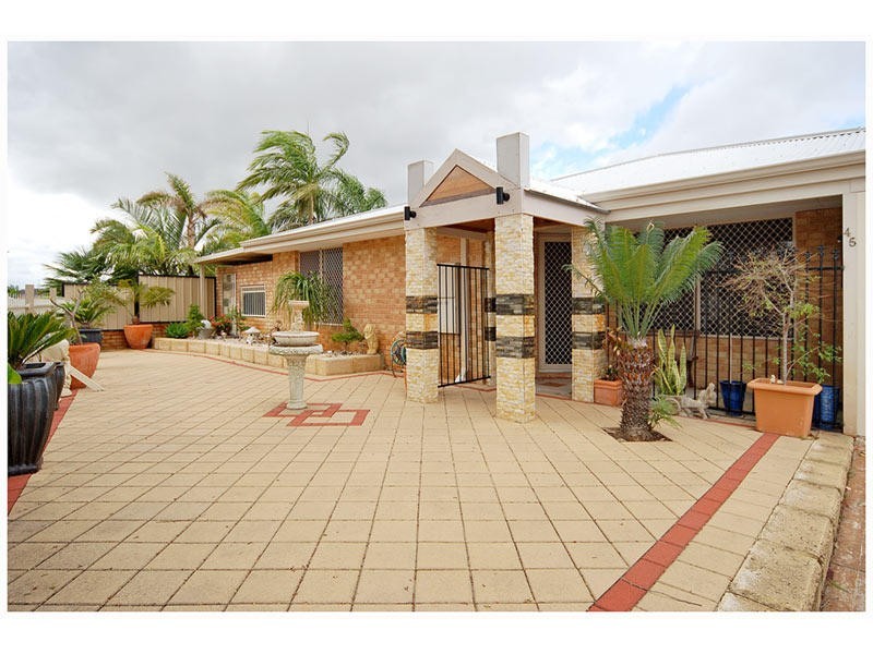45 Yosemite Loop, Ballajura WA 6066