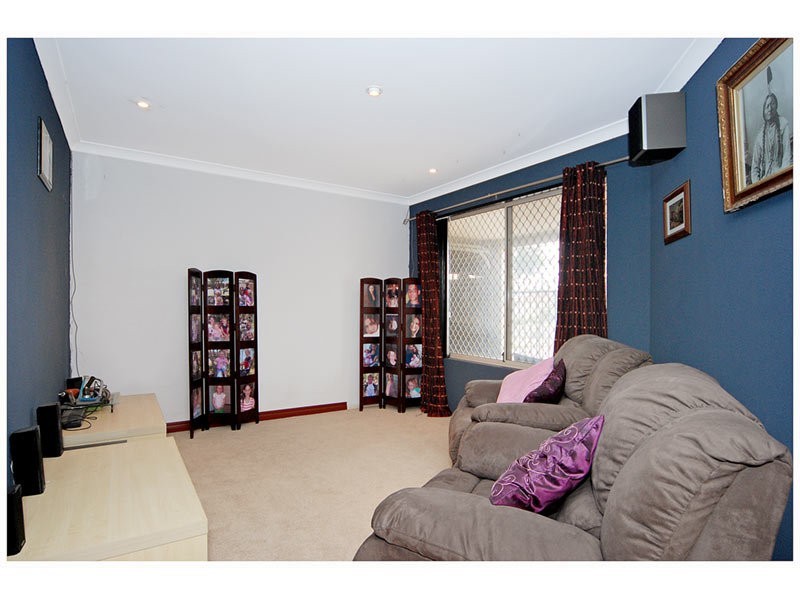 45 Yosemite Loop, Ballajura WA 6066