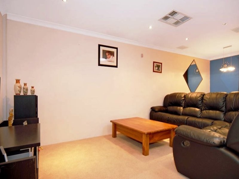 45 Yosemite Loop, Ballajura WA 6066
