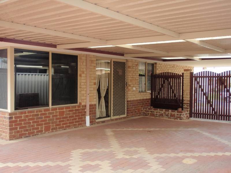 72 Giralia Parkway, Ballajura WA 6066