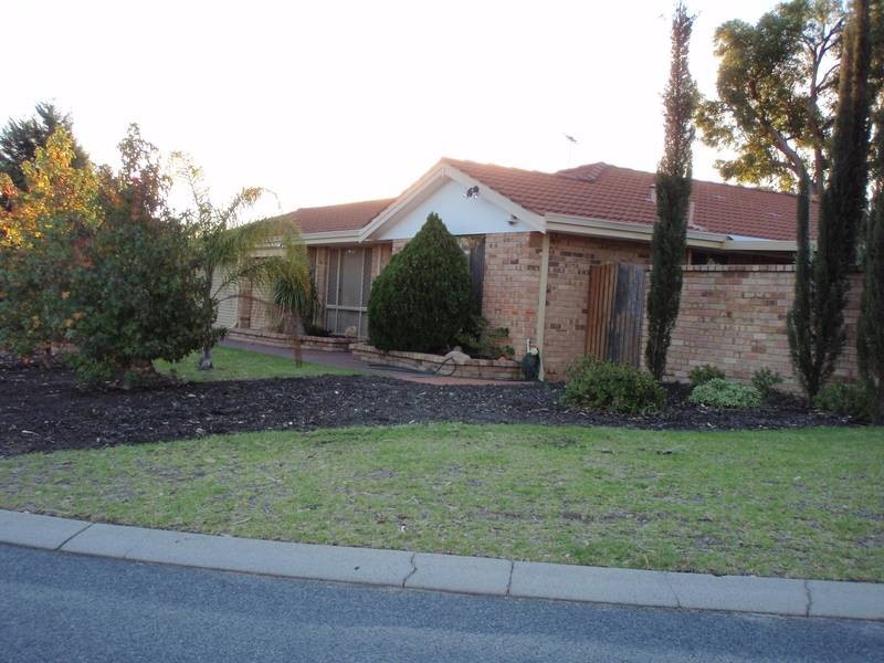 1 Eland Place, Marangaroo WA 6064