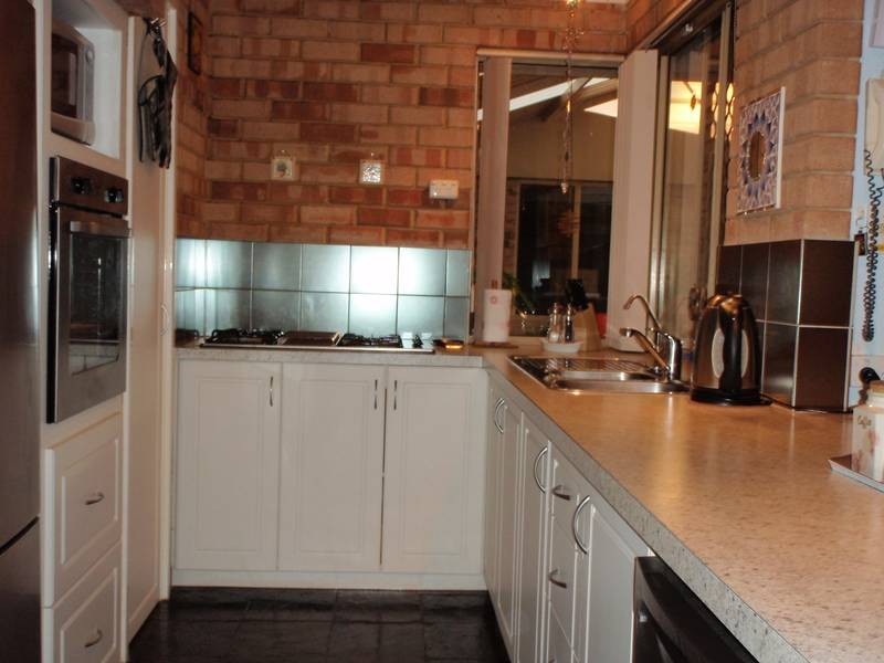 1 Eland Place, Marangaroo WA 6064