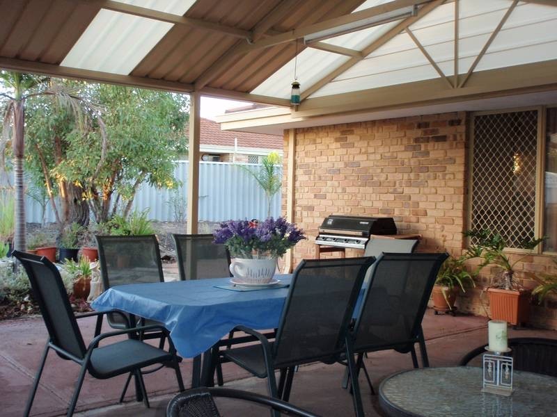 1 Eland Place, Marangaroo WA 6064