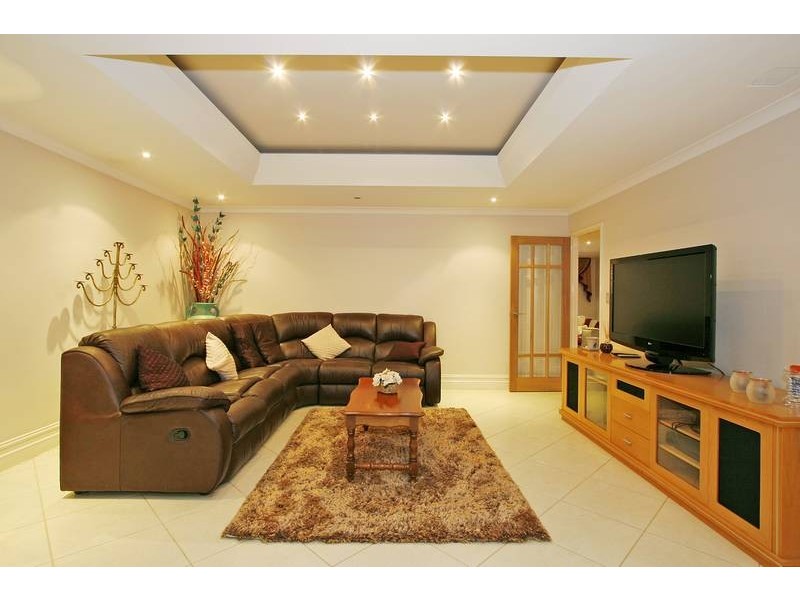 40 Valley Views Drive, Landsdale WA 6065