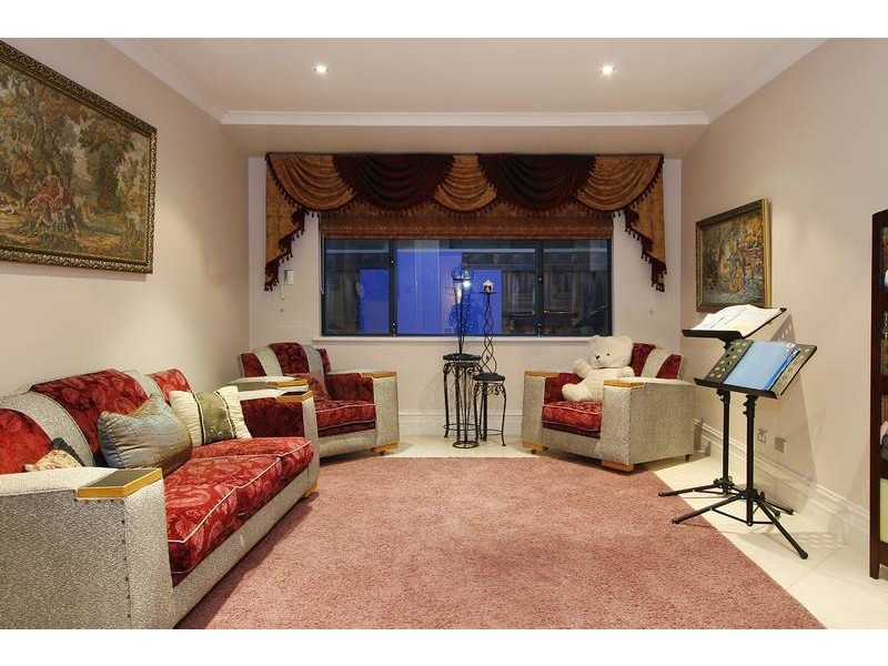 40 Valley Views Drive, Landsdale WA 6065