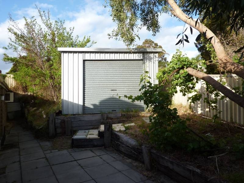 6 Hillside Grove, Ballajura WA 6066