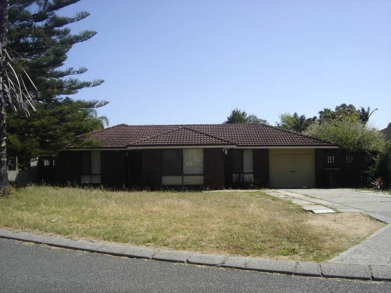 4 Wimpole Court, Alexander Heights WA 6064