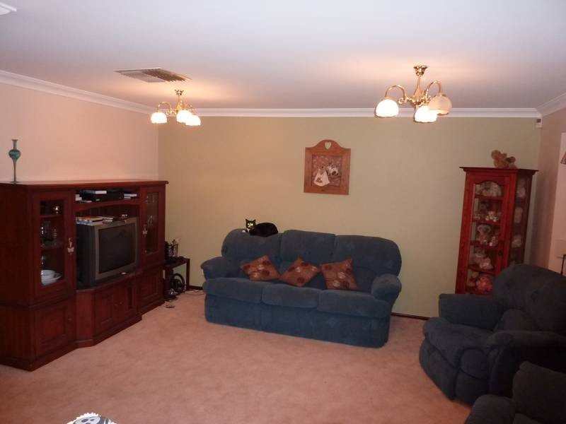 50 Azelia Street, Alexander Heights WA 6064