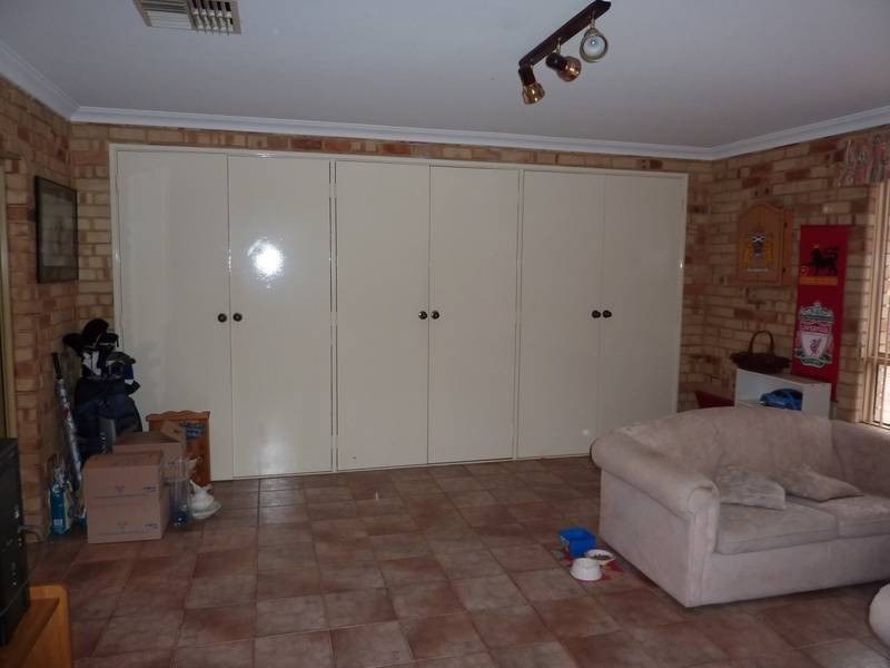 50 Azelia Street, Alexander Heights WA 6064