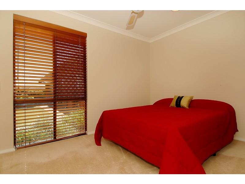 12 Liverpool Place, Alexander Heights WA 6064