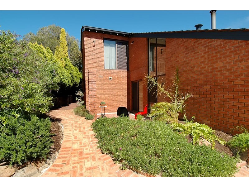 12 Liverpool Place, Alexander Heights WA 6064