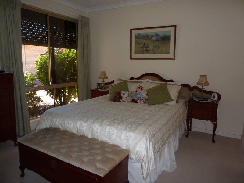 6/11 Almurta Way, Nollamara WA 6061