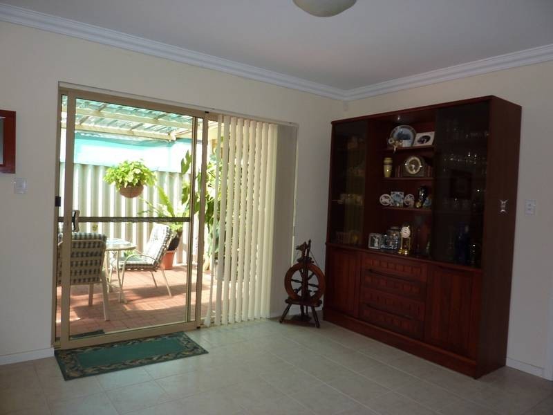 6/11 Almurta Way, Nollamara WA 6061