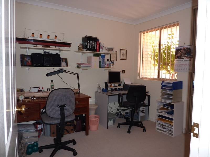 6/11 Almurta Way, Nollamara WA 6061