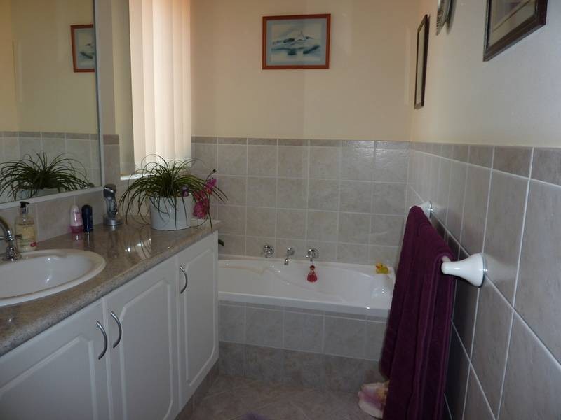 6/11 Almurta Way, Nollamara WA 6061