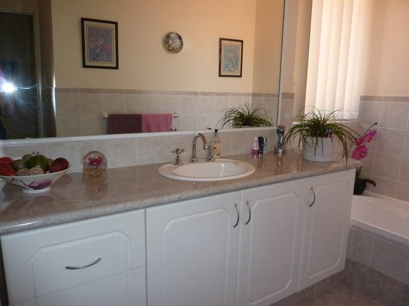 6/11 Almurta Way, Nollamara WA 6061