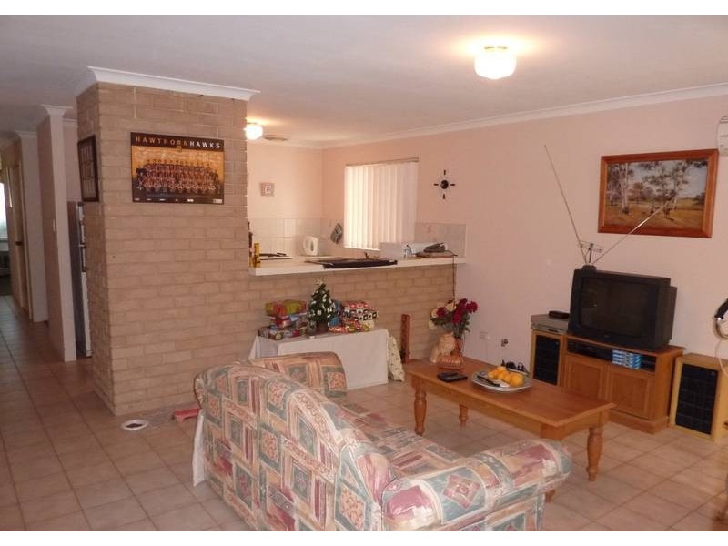 69a The Avenue, Alexander Heights WA 6064