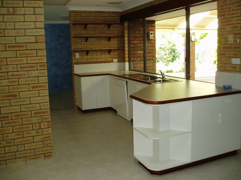 9 Waterloo Court, Alexander Heights WA 6064