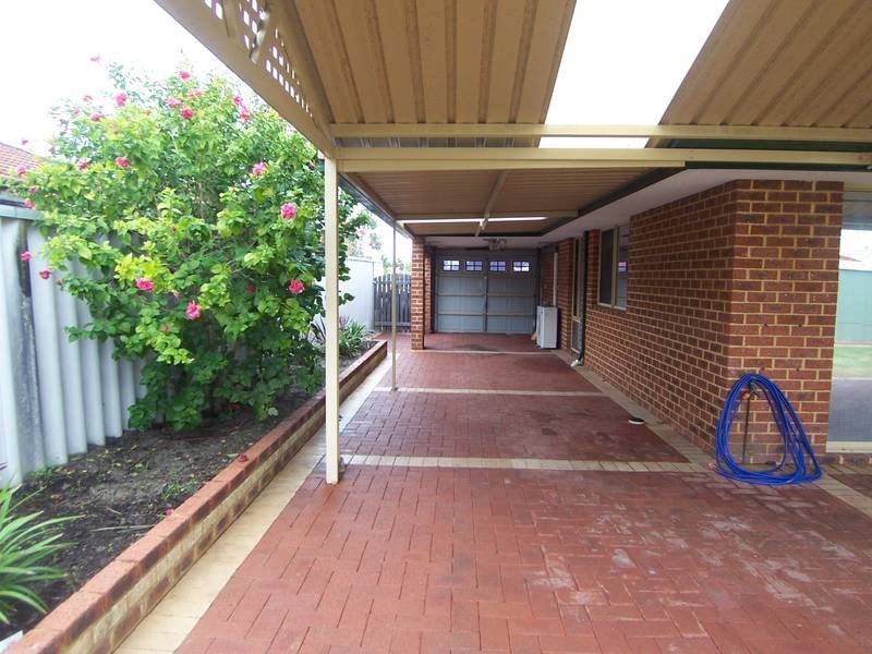 9 Oakfield Retreat, Ballajura WA 6066