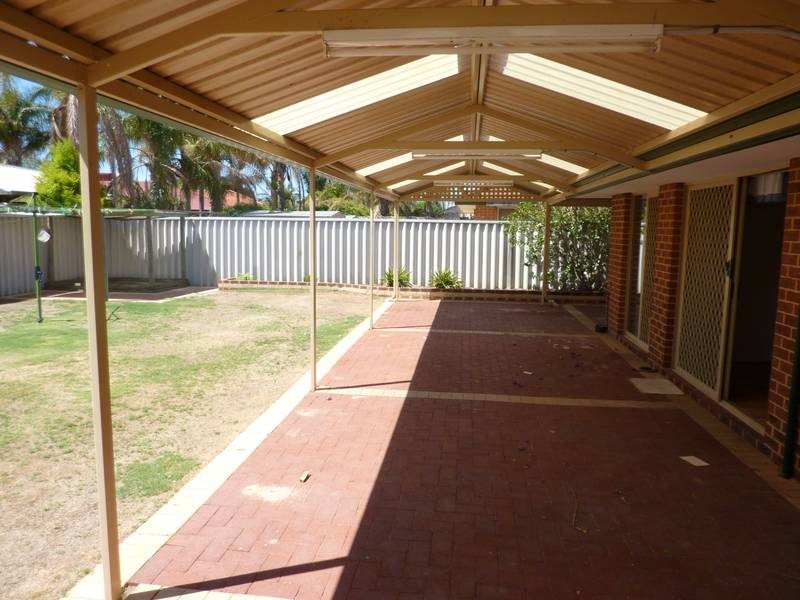 9 Oakfield Retreat, Ballajura WA 6066