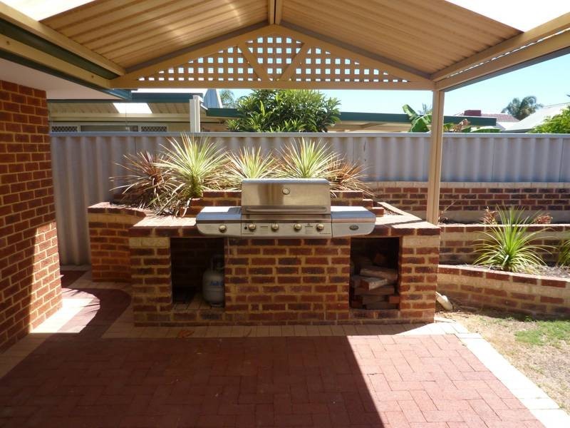 9 Oakfield Retreat, Ballajura WA 6066