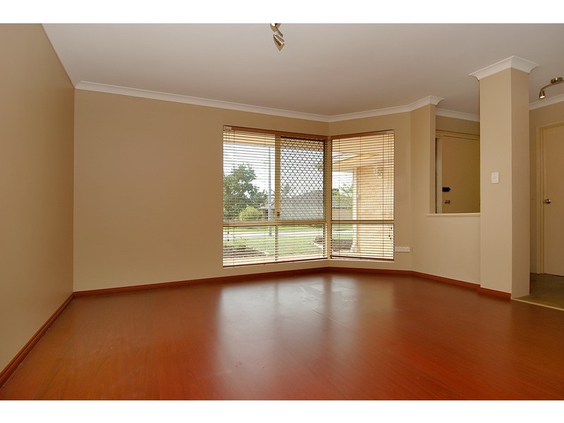 18 Winchester, Ballajura WA 6066