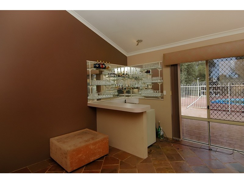 18 Winchester, Ballajura WA 6066