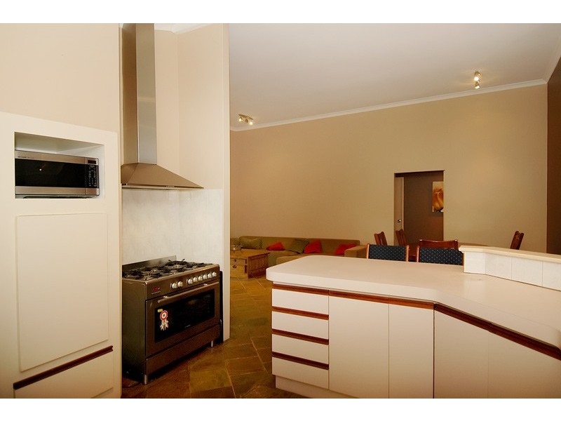 18 Winchester, Ballajura WA 6066