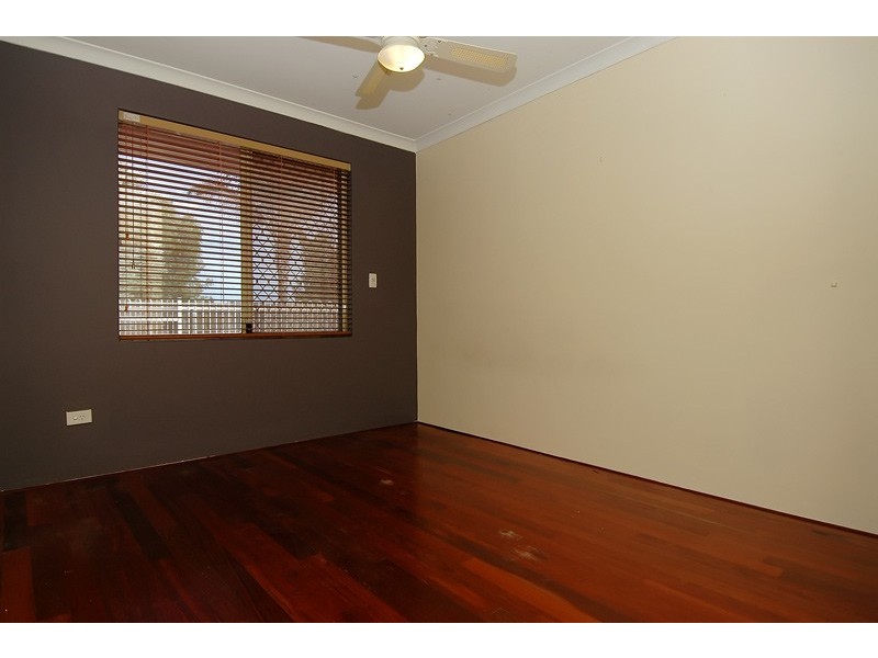 18 Winchester, Ballajura WA 6066