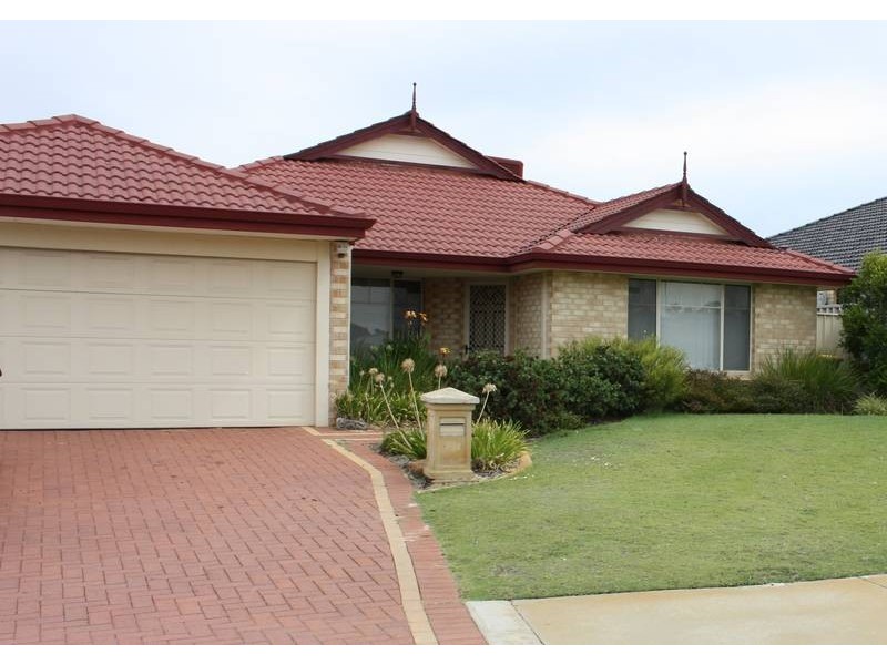 39 Fenchurch St, Alexander Heights WA 6064