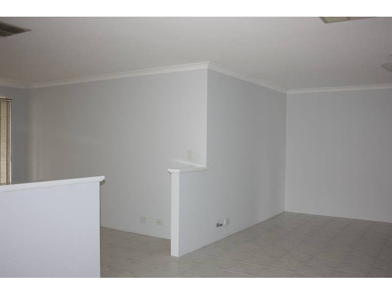 39 Fenchurch St, Alexander Heights WA 6064