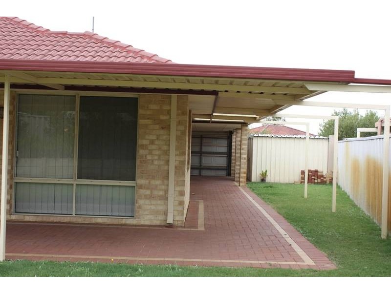 39 Fenchurch St, Alexander Heights WA 6064