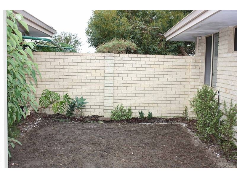 84 Avila Way, Alexander Heights WA 6064
