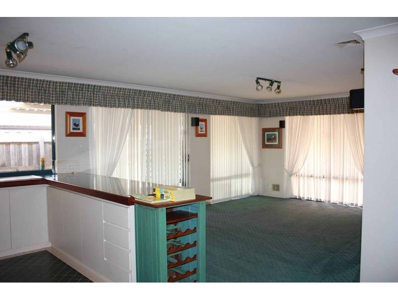 56 Mangrove Circuit, Banksia Grove WA 6031