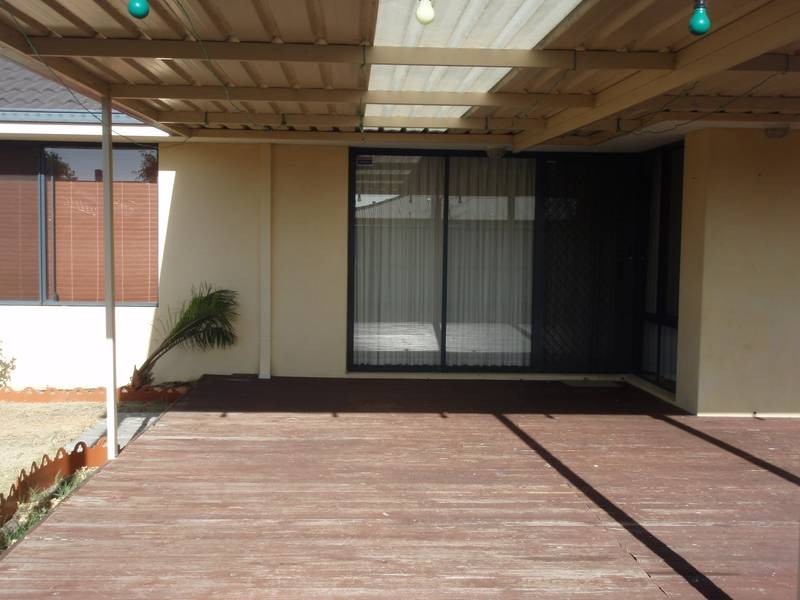 22 Yarrow Drive, Beechboro WA 6063