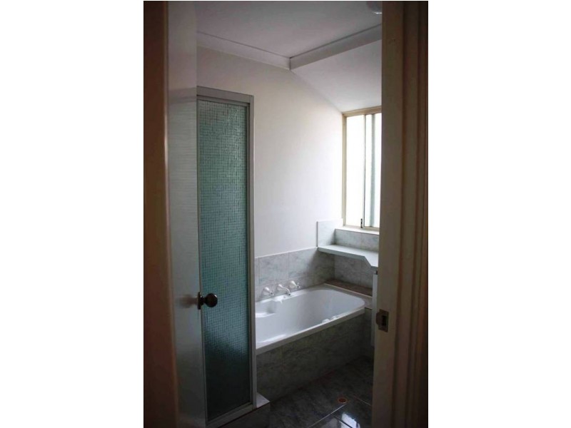 15/30 Winchester, Ballajura WA 6066