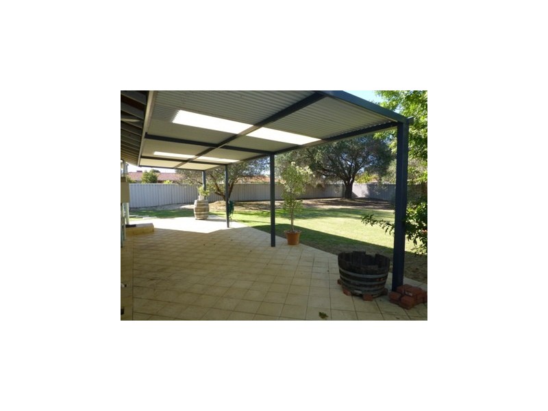 1/41 Golders Way, Girrawheen WA 6064
