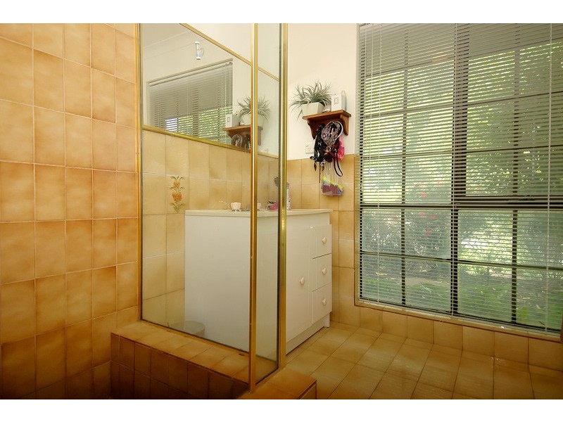 63 Parkview Drive, Ballajura WA 6066