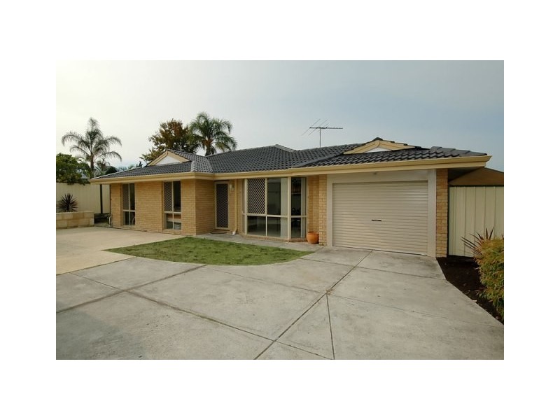 4B Cradle Close, Alexander Heights WA 6064