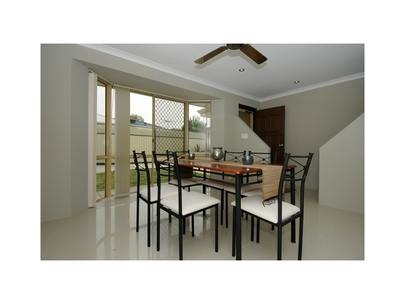 4B Cradle Close, Alexander Heights WA 6064