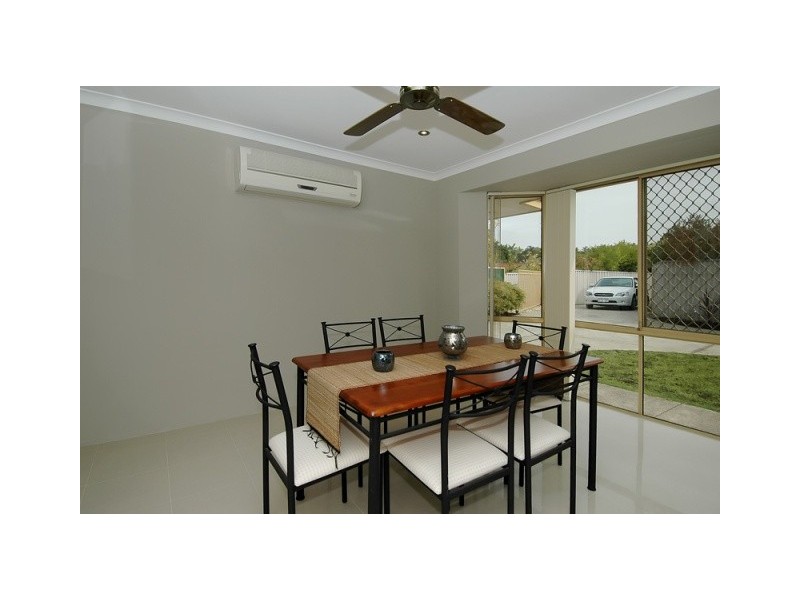 4B Cradle Close, Alexander Heights WA 6064