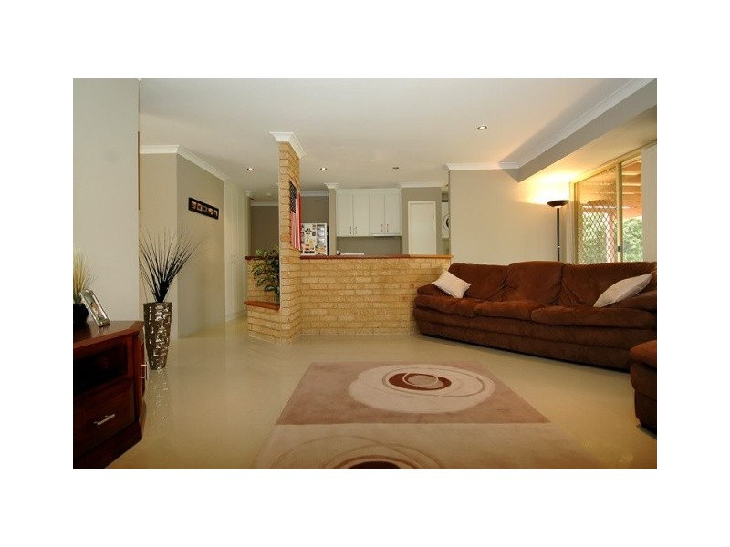 4B Cradle Close, Alexander Heights WA 6064