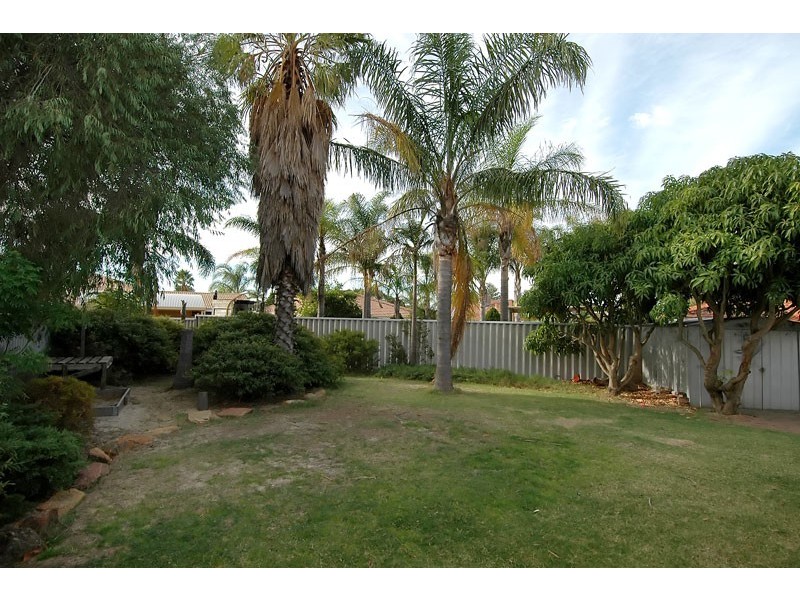 7 Salacia Court, Alexander Heights WA 6064