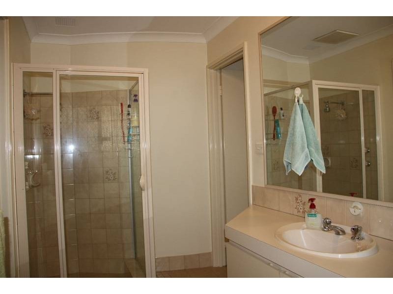 72 WOODWARD CIRCLE, Marangaroo WA 6064