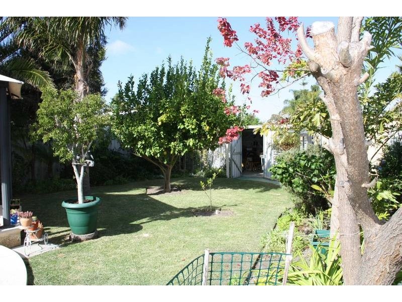 72 WOODWARD CIRCLE, Marangaroo WA 6064