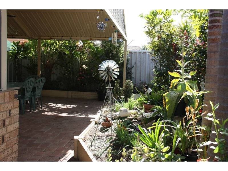 72 WOODWARD CIRCLE, Marangaroo WA 6064