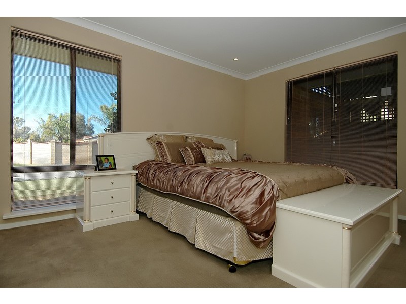 23 Glenbrook Drive, Ballajura WA 6066
