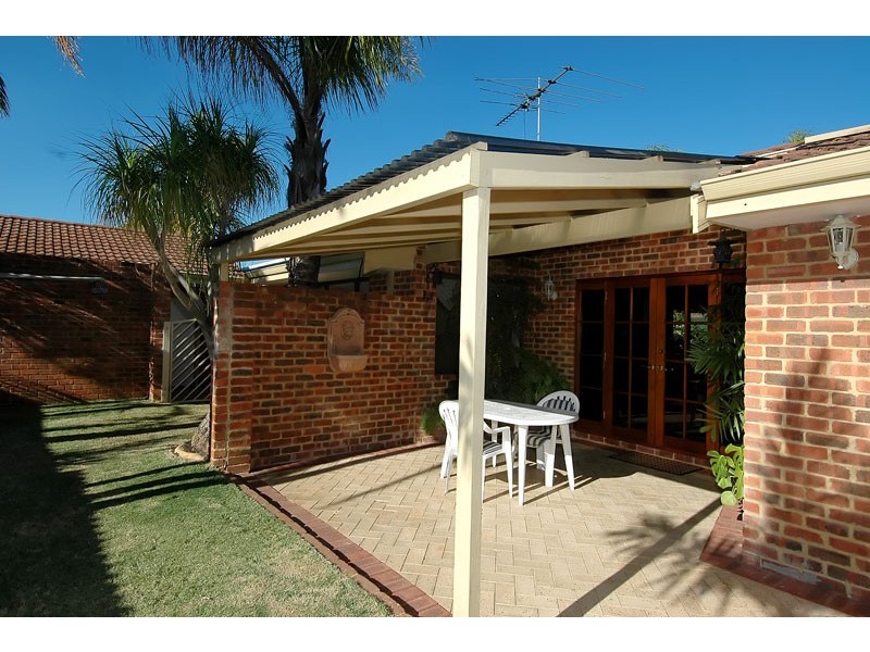 23 Glenbrook Drive, Ballajura WA 6066